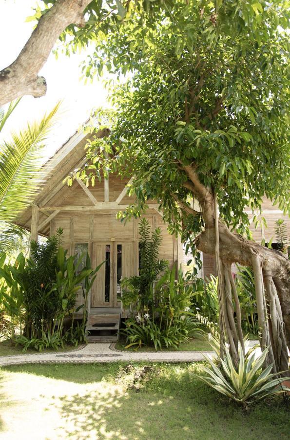 Coconut Village Guest House Lembongan Redpartner Екстериор снимка