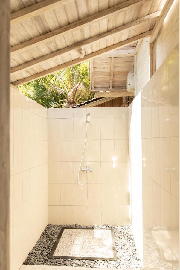 Coconut Village Guest House Lembongan Redpartner Екстериор снимка
